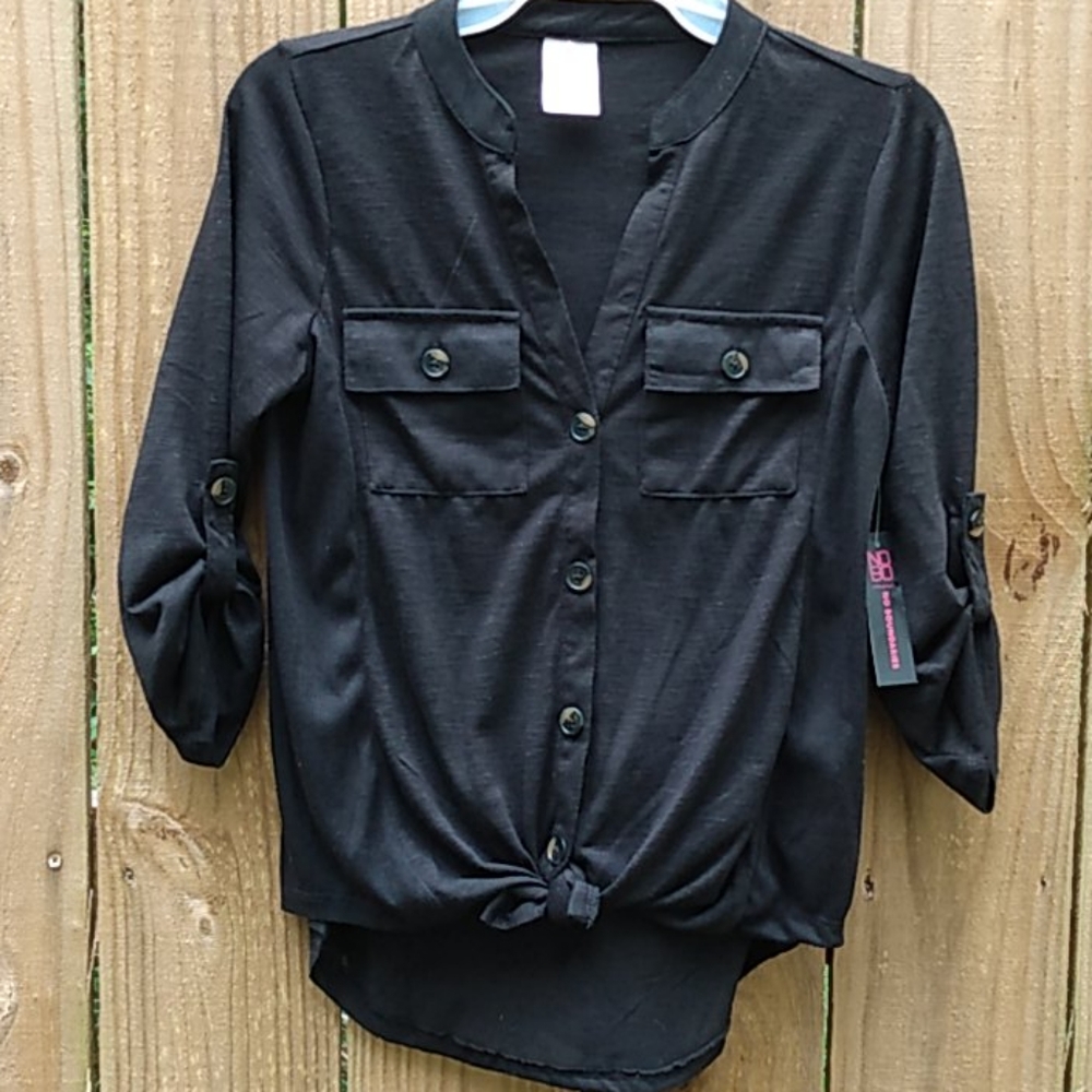 Short sleeve woman's blouse/New - Picture 3 of 6